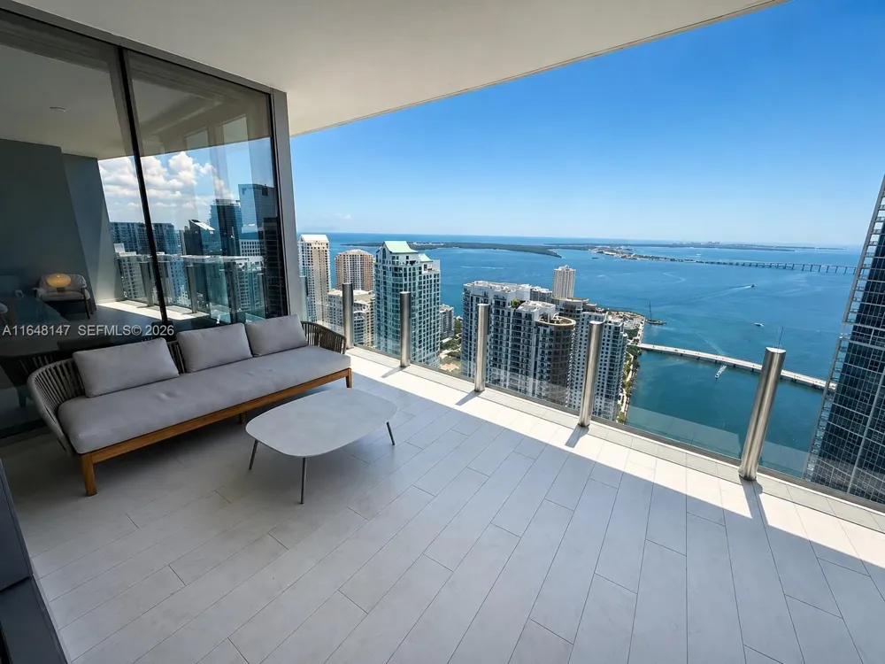 300 Biscayne Blvd Way #4604 Miami, FL 33131