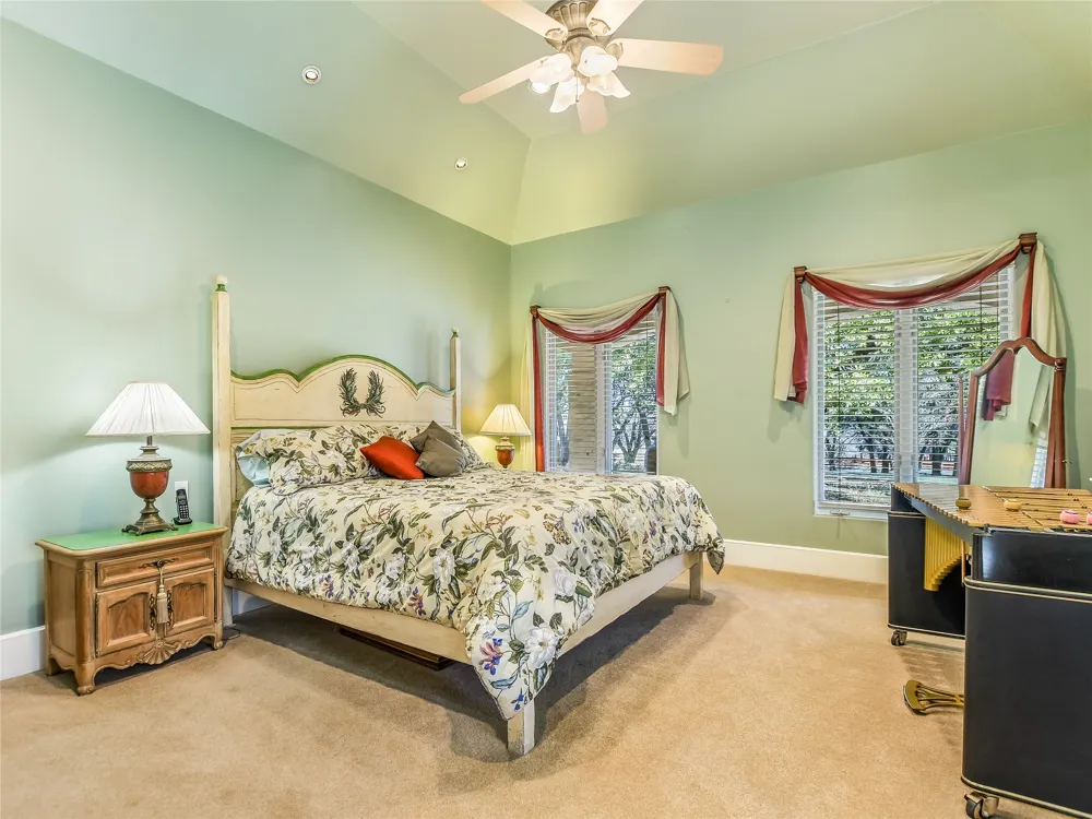25909 Hamilton Pool Road Round Mountain, TX 78663