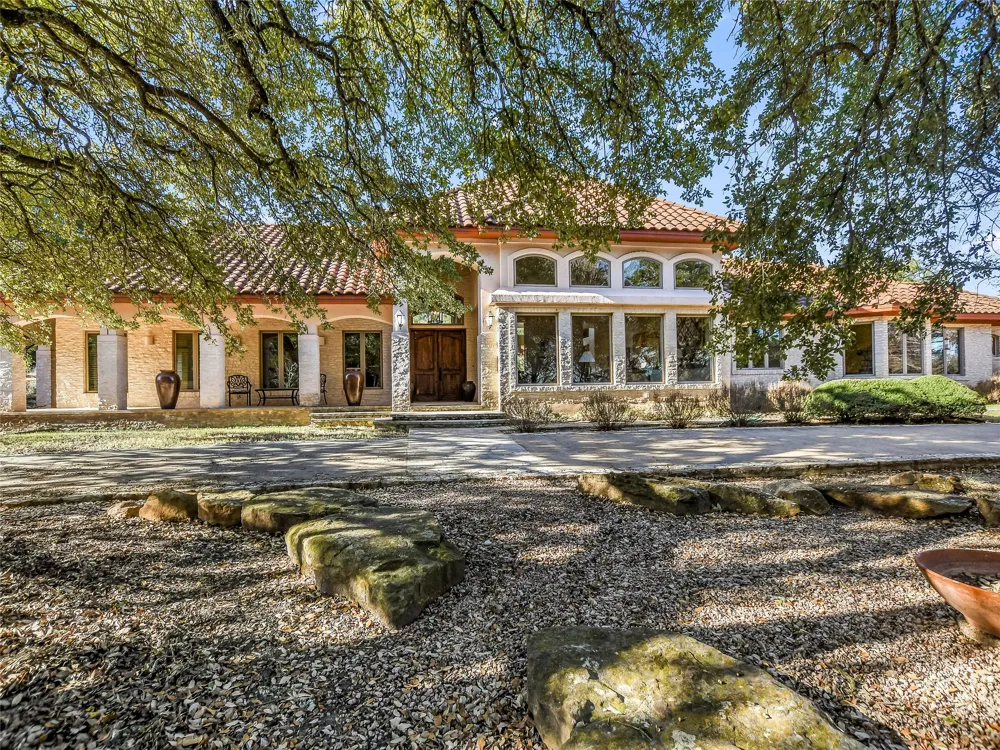 25909 Hamilton Pool Road Round Mountain, TX 78663