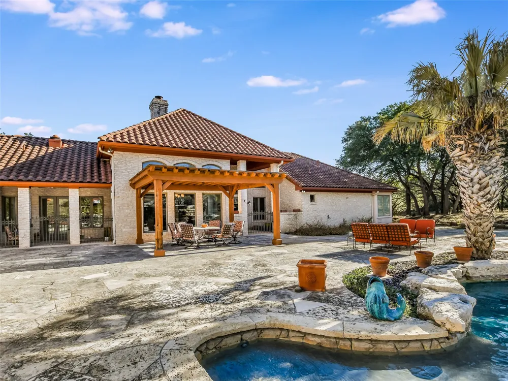 25909 Hamilton Pool Road Round Mountain, TX 78663