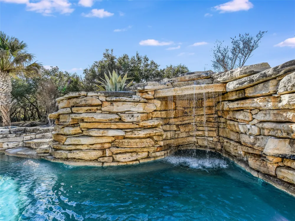 25909 Hamilton Pool Road Round Mountain, TX 78663