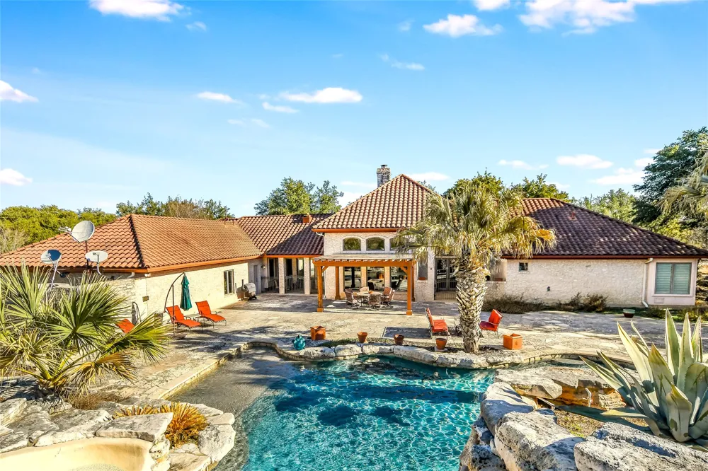 25909 Hamilton Pool Road Round Mountain, TX 78663