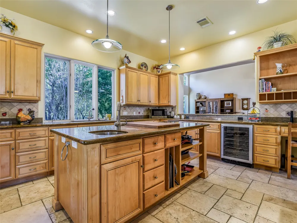 25909 Hamilton Pool Road Round Mountain, TX 78663
