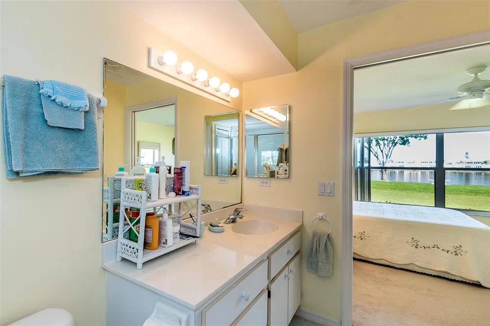 11644 EGRET CIRCLE #1303 Lake Suzy, FL 34269