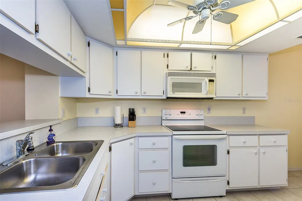 11644 EGRET CIRCLE #1303 Lake Suzy, FL 34269