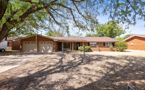 113 Redwood Lane