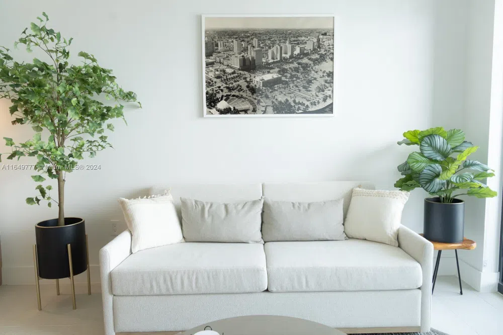 601 NE 1 Ave #4704 Miami, FL 33132