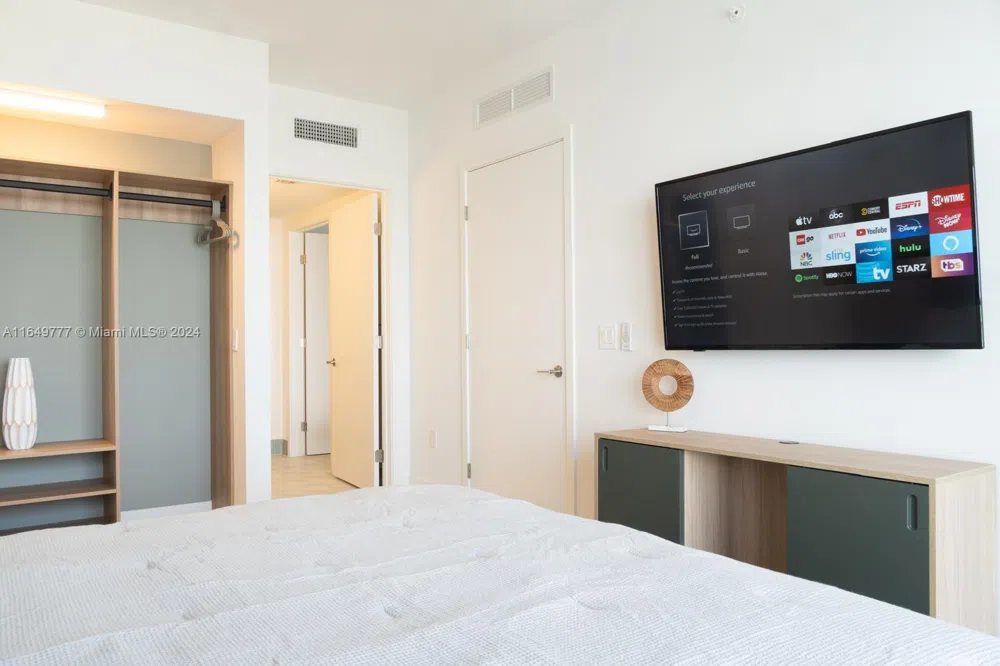 601 NE 1 Ave #4704 Miami, FL 33132