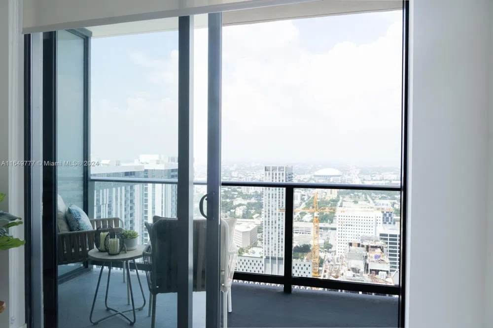 601 NE 1 Ave #4704 Miami, FL 33132