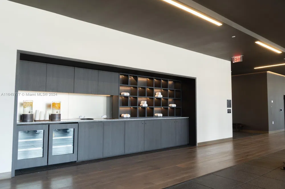 601 NE 1 Ave #4704 Miami, FL 33132