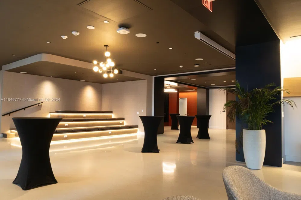 601 NE 1 Ave #4704 Miami, FL 33132