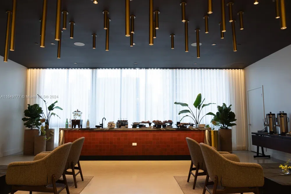 601 NE 1 Ave #4704 Miami, FL 33132