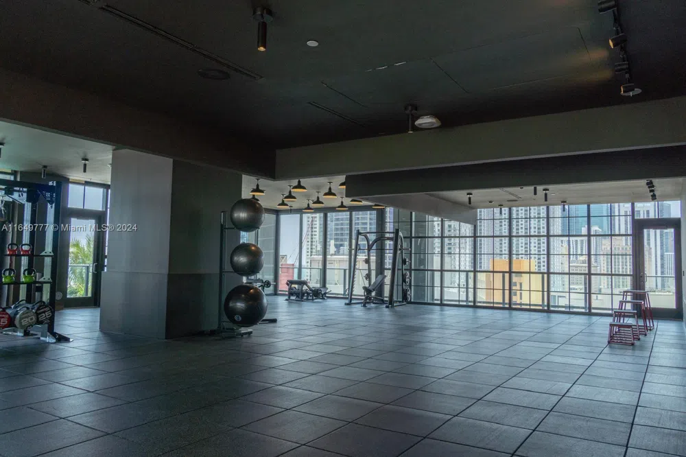 601 NE 1 Ave #4704 Miami, FL 33132