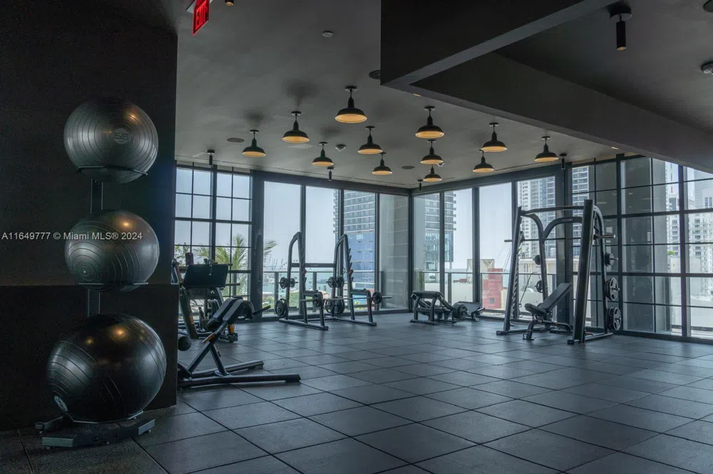 601 NE 1 Ave #4704 Miami, FL 33132