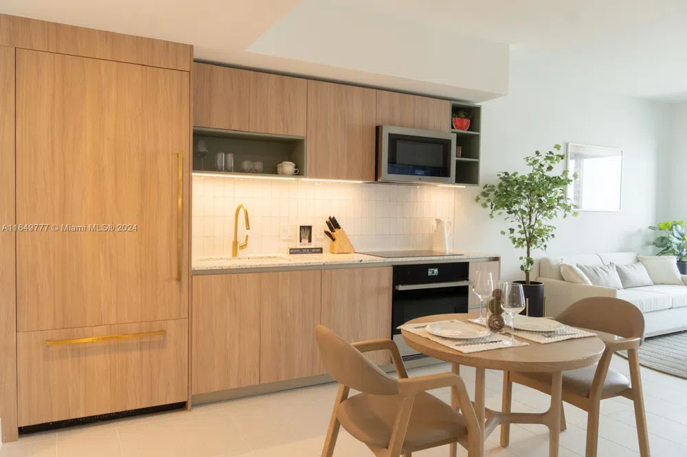 601 NE 1 Ave #4704 Miami, FL 33132