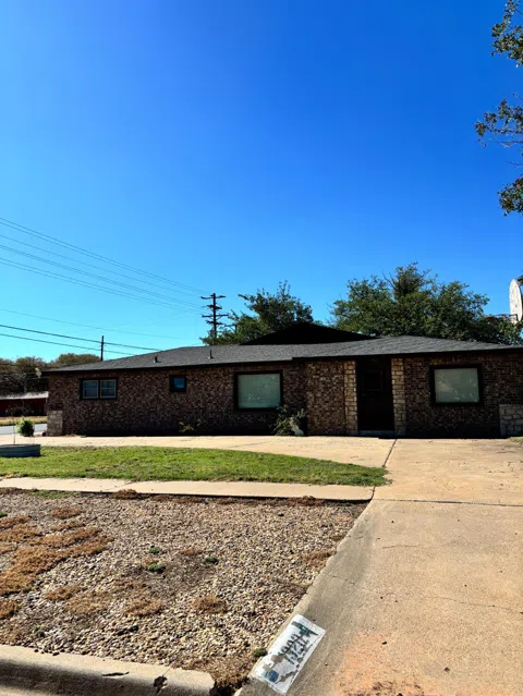 1320 E Reppto Street