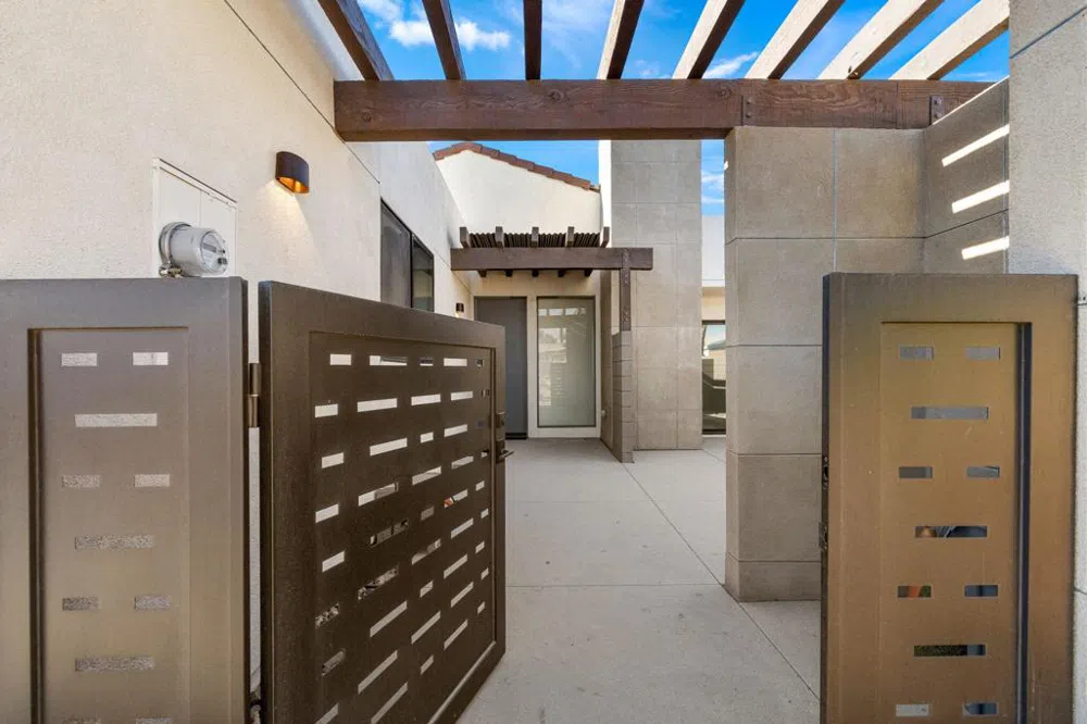 76718 Kentucky Avenue Palm Desert, CA 92211