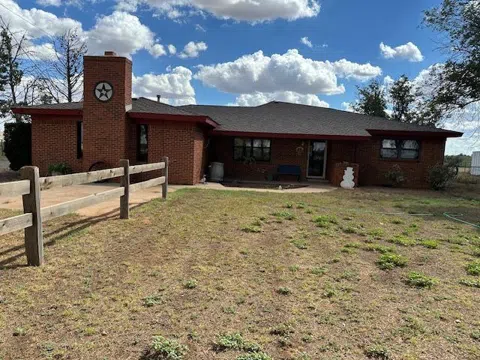 2124 E US Highway 380 Highway