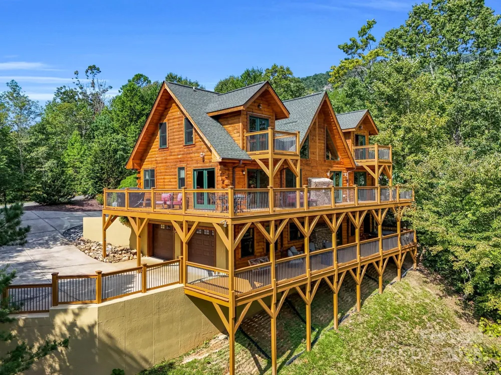 219 Highland Heights Lake Lure, NC 28746