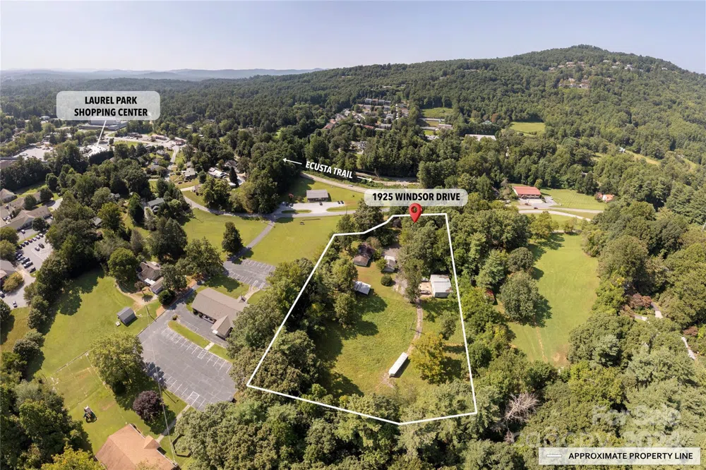 1925 Windsor Drive Laurel Park, NC 28739