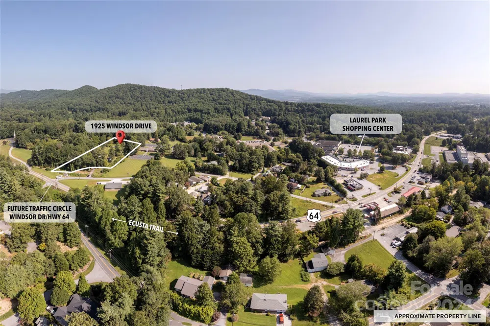 1925 Windsor Drive Laurel Park, NC 28739