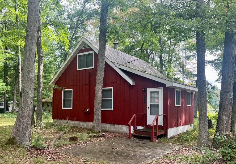 5576 S Whalen Lake Road Baldwin, MI 49304