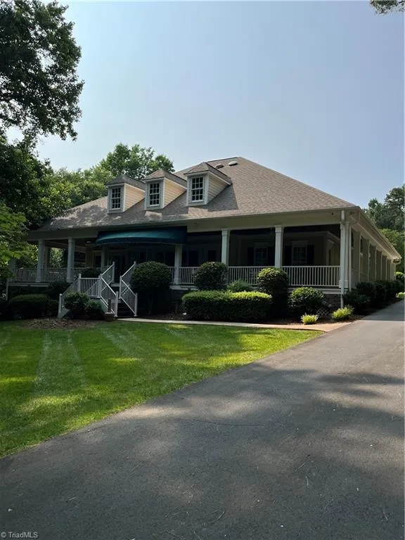 135 Deep Water Court New London, NC 28127