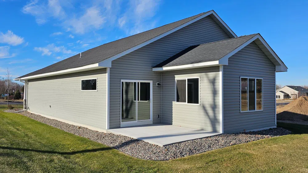 3102 Zuni Way NW Anoka, MN 55303