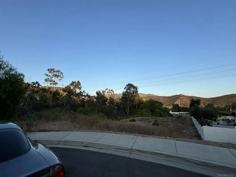 1819 Lola Lane El Cajon, CA 92019