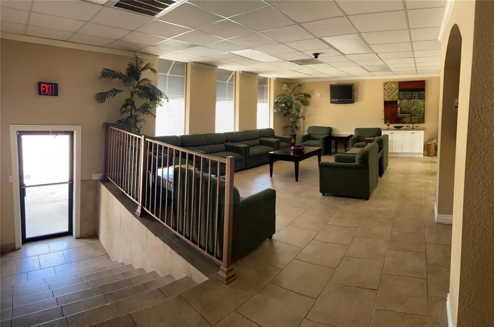 2905 Lackland Road Fort Worth, TX 76116