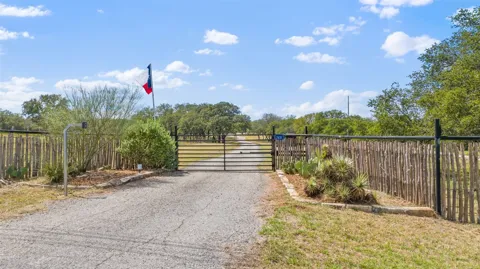 2631 US 281 Highway