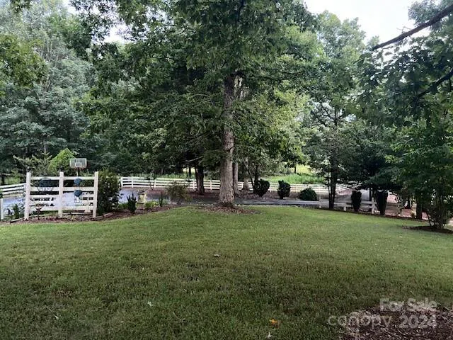 1240 Gaddy Road S Nebo, NC 28761