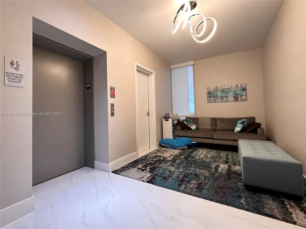 16385 Biscayne Blvd #1201 North Miami Beach, FL 33160