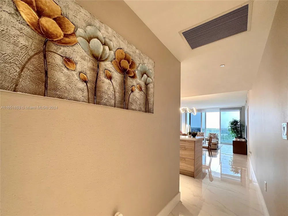 16385 Biscayne Blvd #1201 North Miami Beach, FL 33160