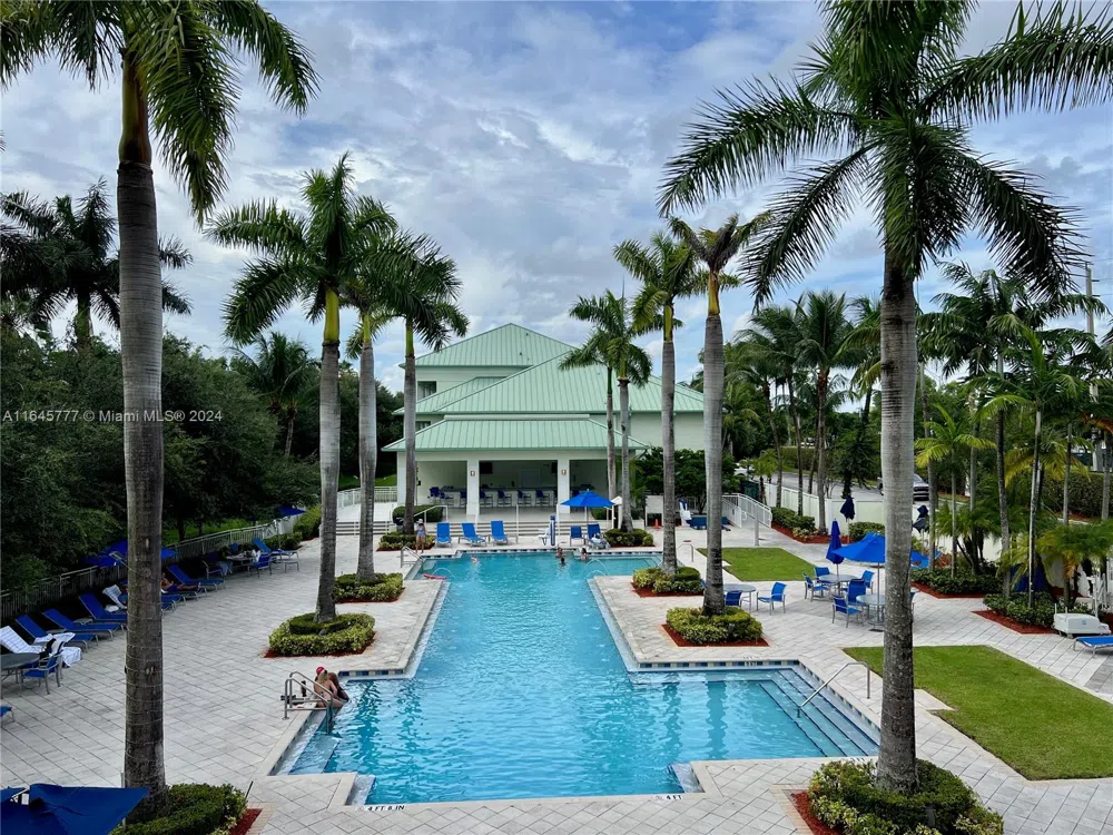 5300 NW 87th Ave #1308 Doral, FL 33178