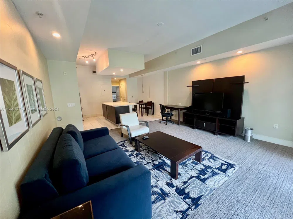 5300 NW 87th Ave #1308 Doral, FL 33178