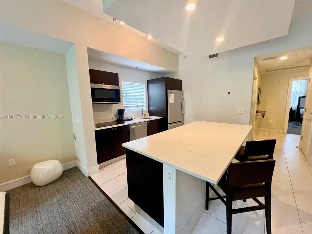 5300 NW 87th Ave #1308 Doral, FL 33178