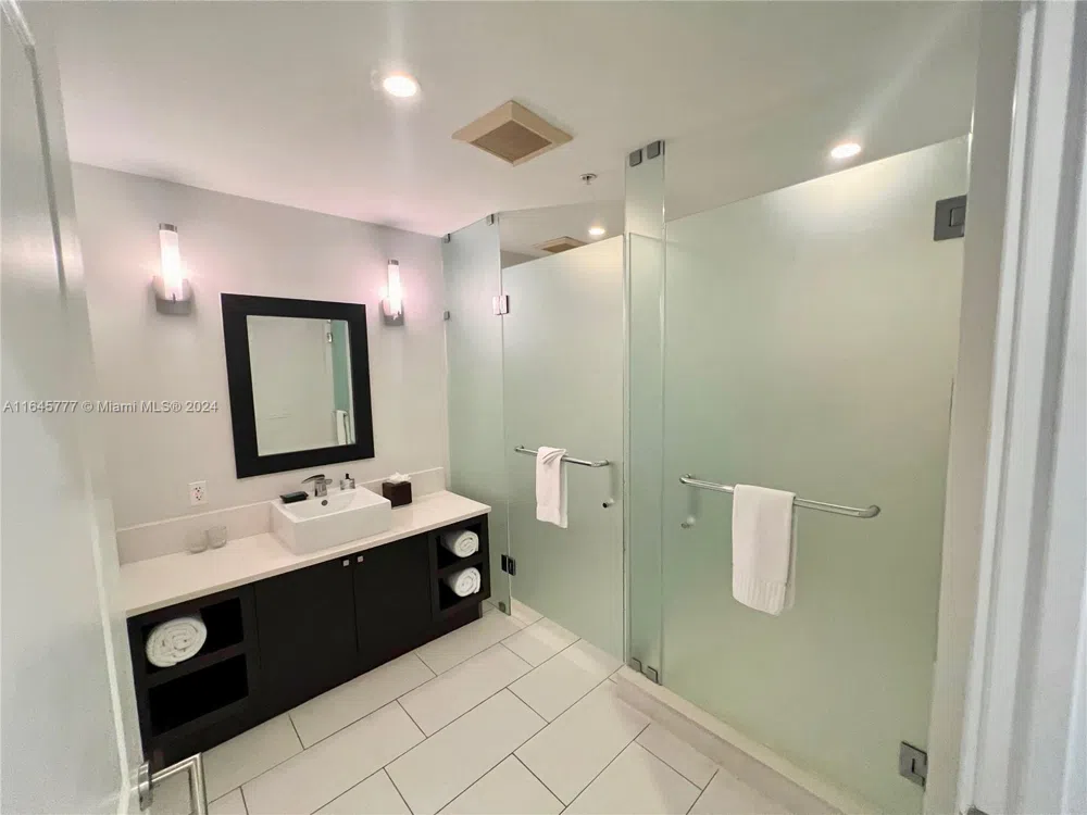 5300 NW 87th Ave #1308 Doral, FL 33178