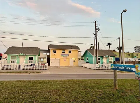 3302 Surfside Boulevard