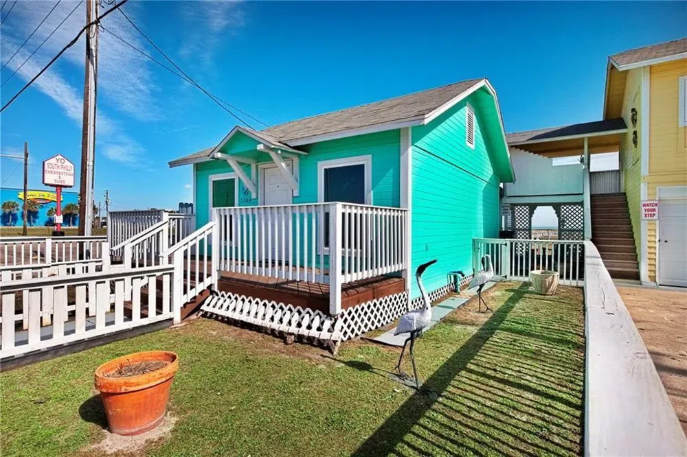 3302 Surfside Boulevard Corpus Christi, TX 78402