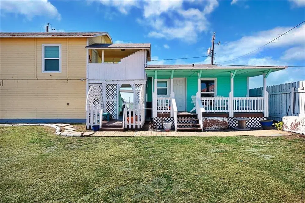 3302 Surfside Boulevard Corpus Christi, TX 78402