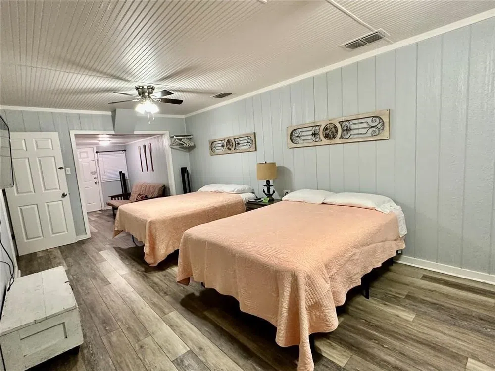 3302 Surfside Boulevard Corpus Christi, TX 78402