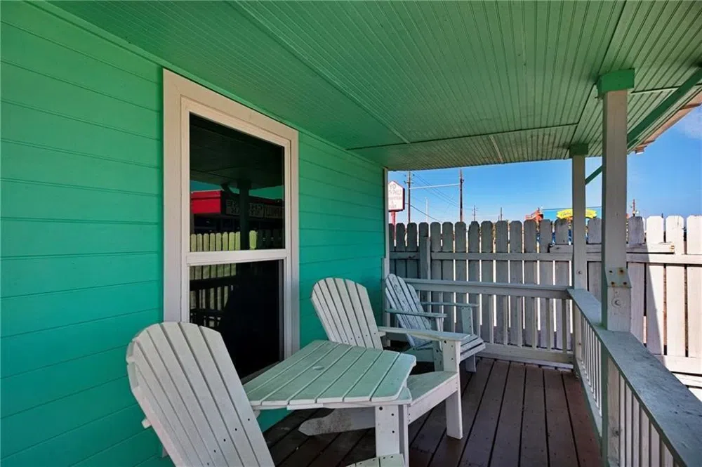 3302 Surfside Boulevard Corpus Christi, TX 78402