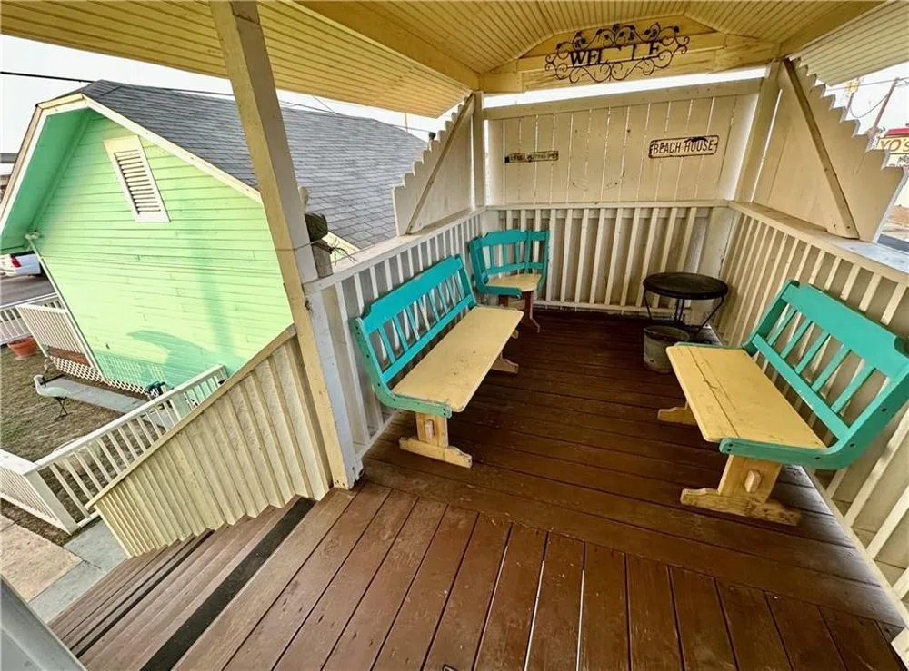 3302 Surfside Boulevard Corpus Christi, TX 78402