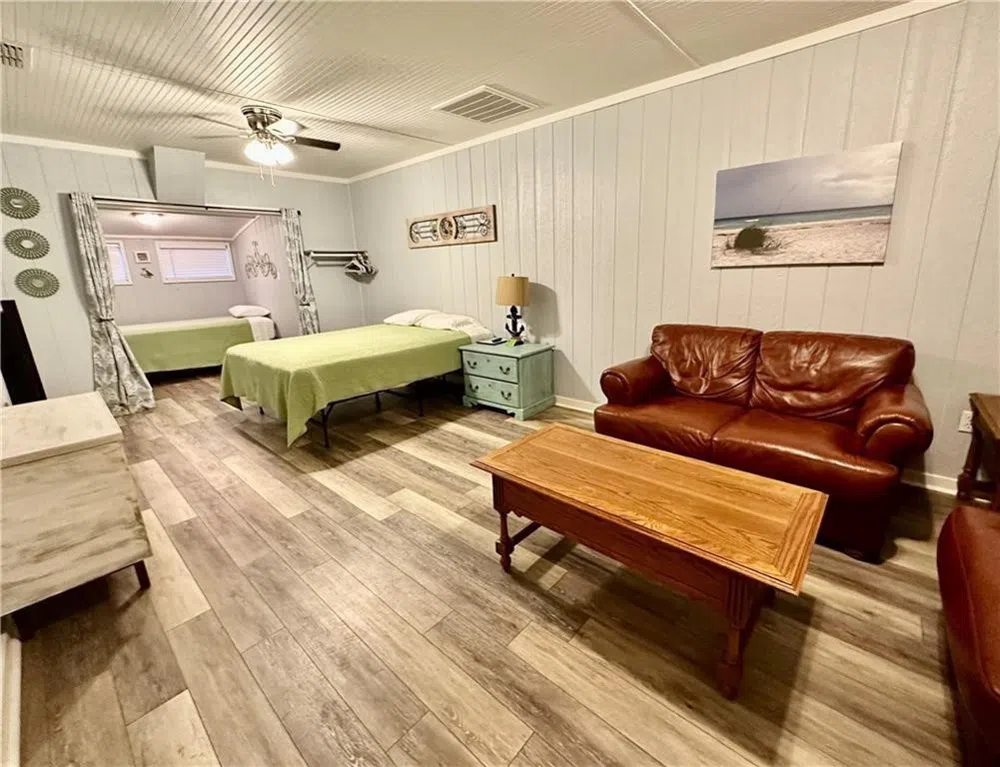 3302 Surfside Boulevard Corpus Christi, TX 78402
