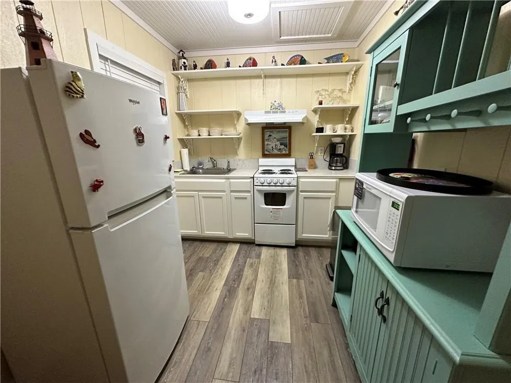 3302 Surfside Boulevard Corpus Christi, TX 78402
