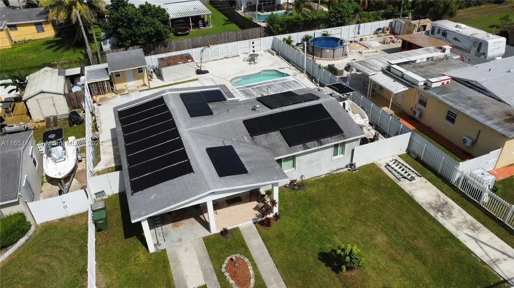 1025 NE 13th Ave Homestead, FL 33033