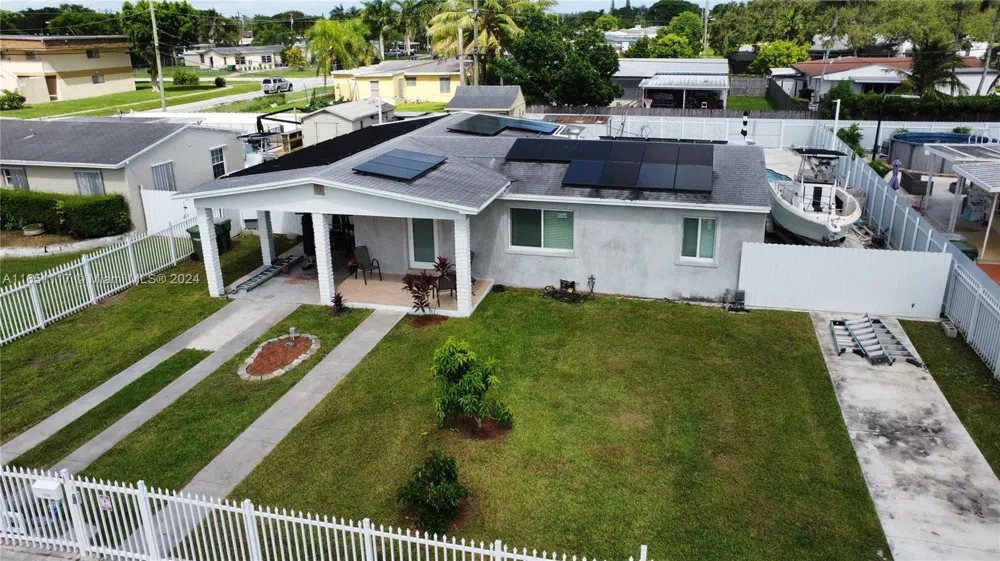 1025 NE 13th Ave Homestead, FL 33033