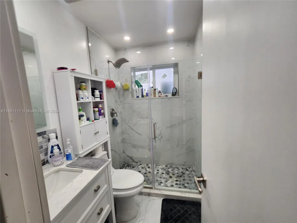 1025 NE 13th Ave Homestead, FL 33033