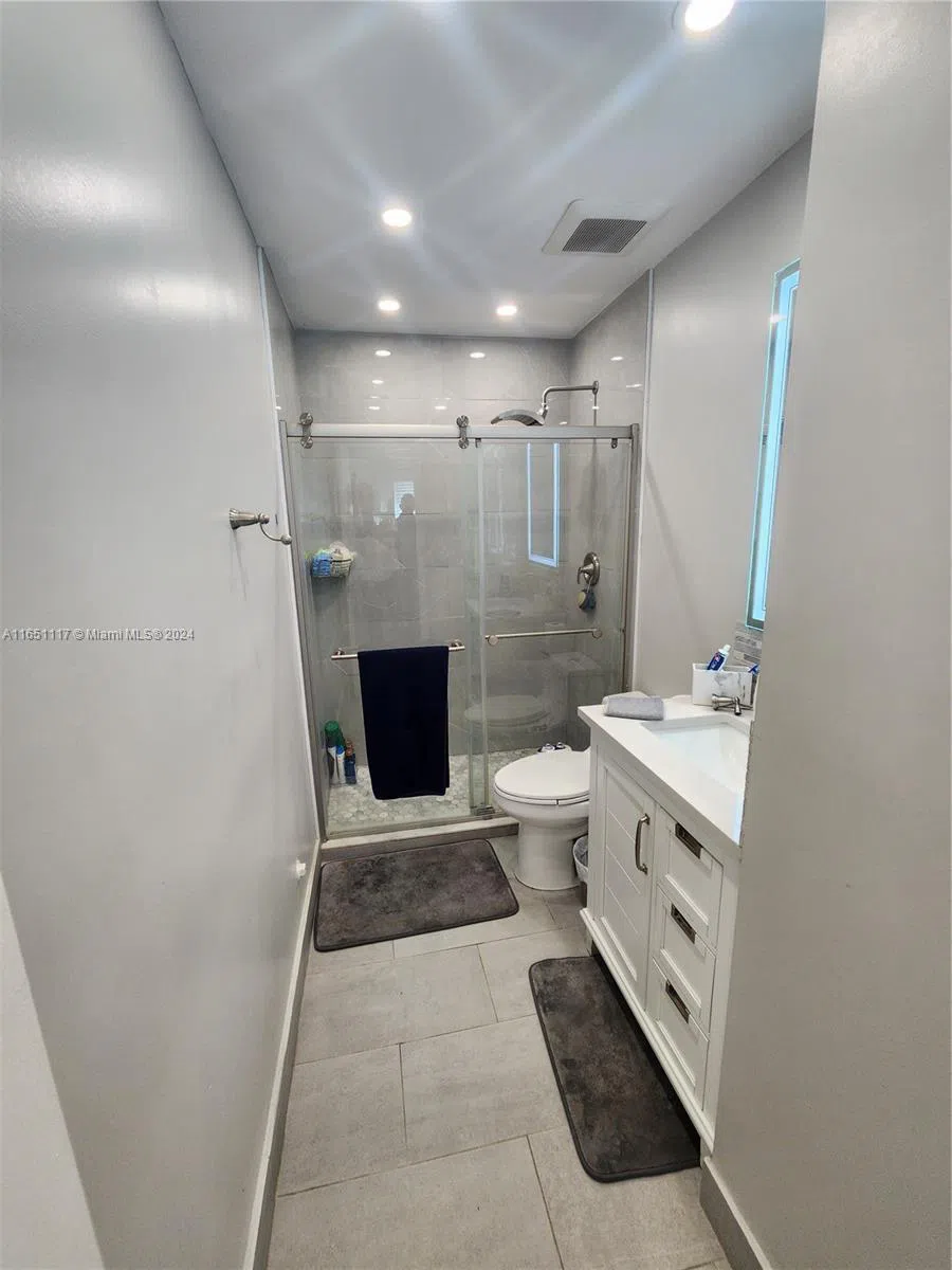 1025 NE 13th Ave Homestead, FL 33033